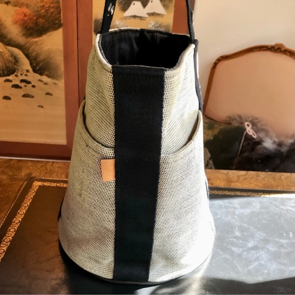 Hermes Saxo MM Toile Bucket or Shoulder Bag - Picture 5 of 16